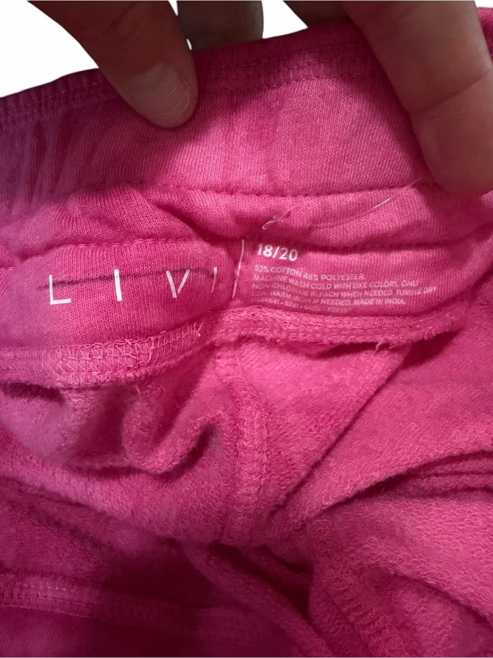 Livi Active Pink Tie-Dye Drawstring Women’s Shorts size 18/20 new